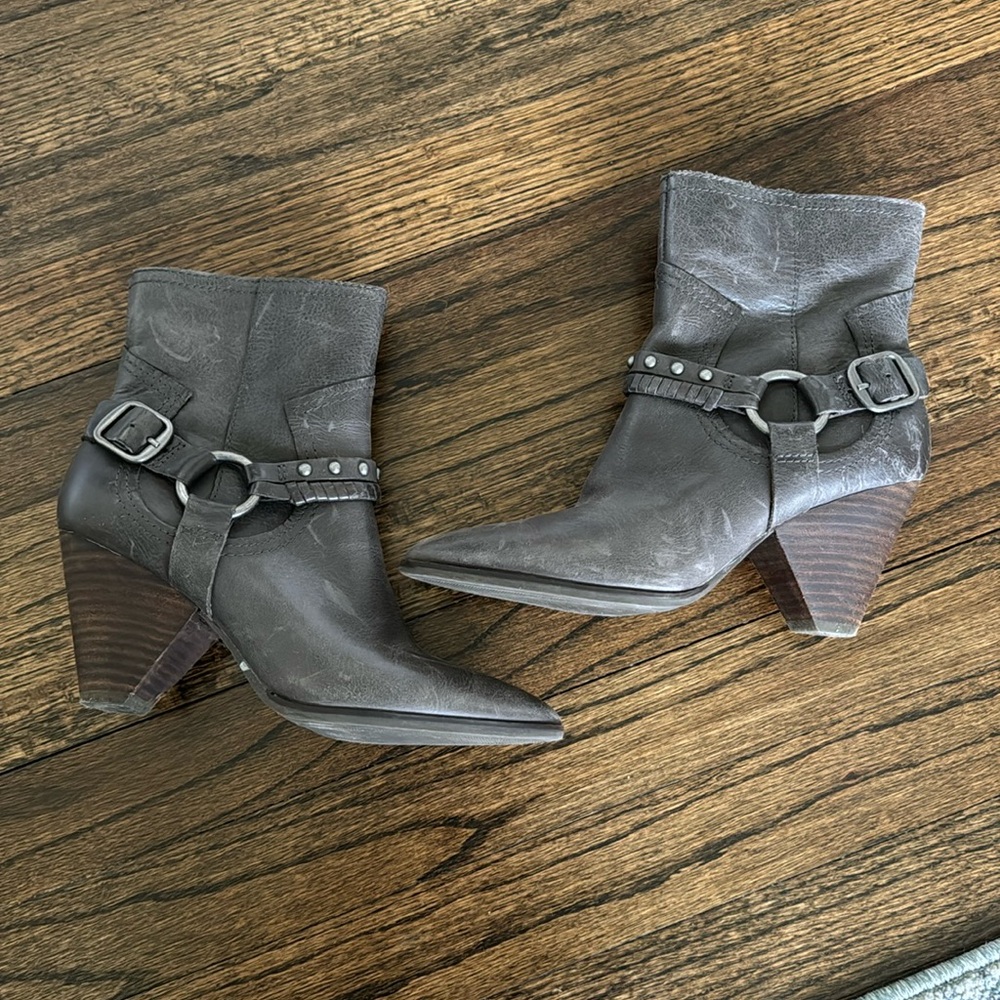 Lucky Brand brown leather boots